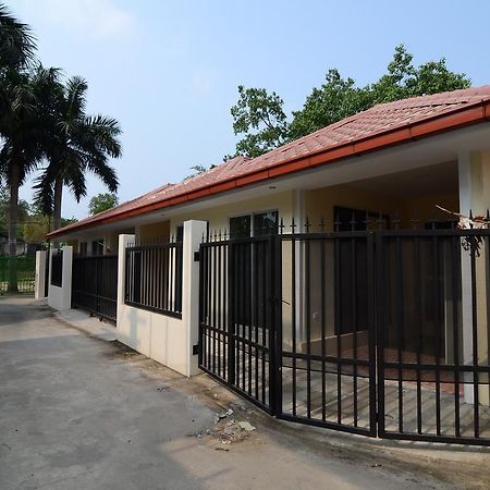 Vista Residence Rangun Kültér fotó