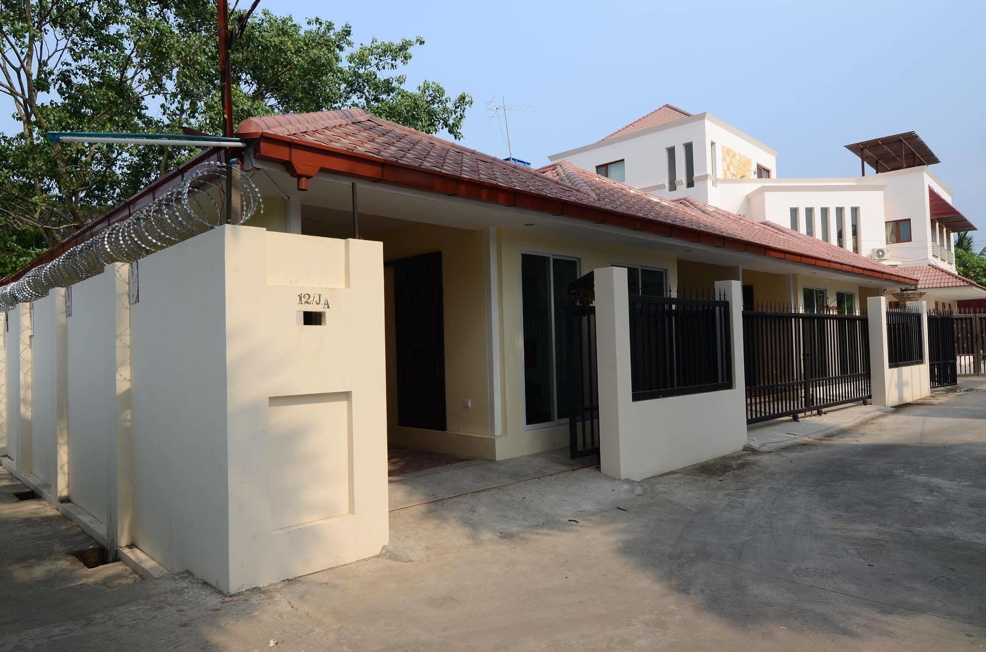 Vista Residence Rangun Kültér fotó